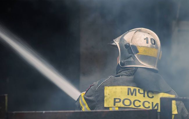 Дрони атакували одразу два НПЗ в Росії: спалахнули пожежі Дрони атакували одразу два НПЗ в Росії: спалахнули пожежі