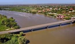 Атака по мосту у Маяках: росія прагне зірвати не лише морський, але й сухопутний експорт з України Атака по мосту у Маяках: росія прагне зірвати не лише морський, але й сухопутний експорт з України