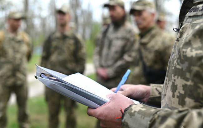 Поліція повідомила про підозру майже 80 керівникам ТЦК Поліція повідомила про підозру майже 80 керівникам ТЦК