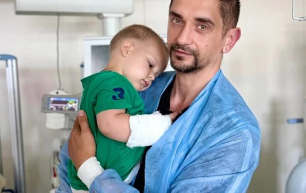 У Києві врятували малюка, якого вкусила змія У Києві врятували малюка, якого вкусила змія