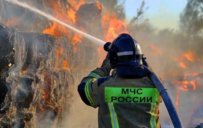 Москва та Ленінградська область під ударом дронів: у порту Усть-Луга пожежа Москва та Ленінградська область під ударом дронів: у порту Усть-Луга пожежа