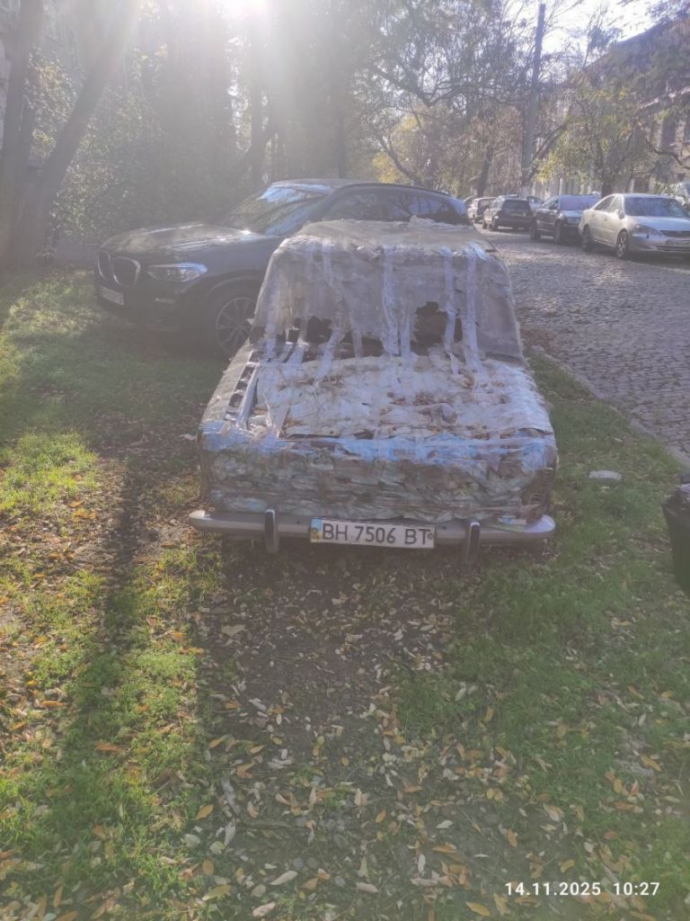 В Одесі шукають власників покинутих автівок (перелік адрес) В Одесі шукають власників покинутих автівок (перелік адрес)