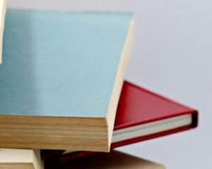 Ціни на книги в Україні можуть наблизитися до 800 гривень через дорожчу логістику Ціни на книги в Україні можуть наблизитися до 800 гривень через дорожчу логістику