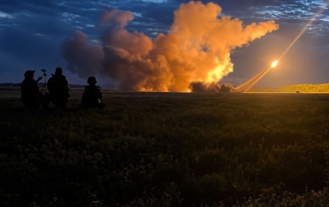 ЗСУ уразили одне з ключових підприємств "Роскосмосу" та аеродром "Саваслейка" ЗСУ уразили одне з ключових підприємств "Роскосмосу" та аеродром "Саваслейка"