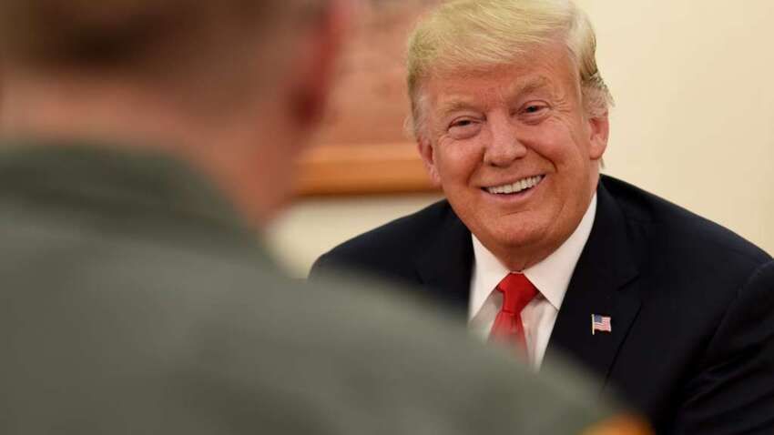 Трамп наказав Пентагону обмежити військові навчання з ПІвденною Кореєю, щоб його «друг Кім Чен Ин» не образився Трамп наказав Пентагону обмежити військові навчання з ПІвденною Кореєю, щоб його «друг Кім Чен Ин» не образився