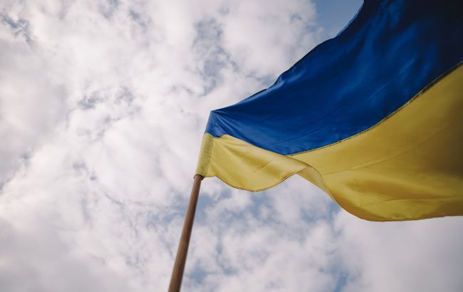 Поєднання синього та жовтого має давню історію: як з'явилися кольори прапора України Поєднання синього та жовтого має давню історію: як з'явилися кольори прапора України