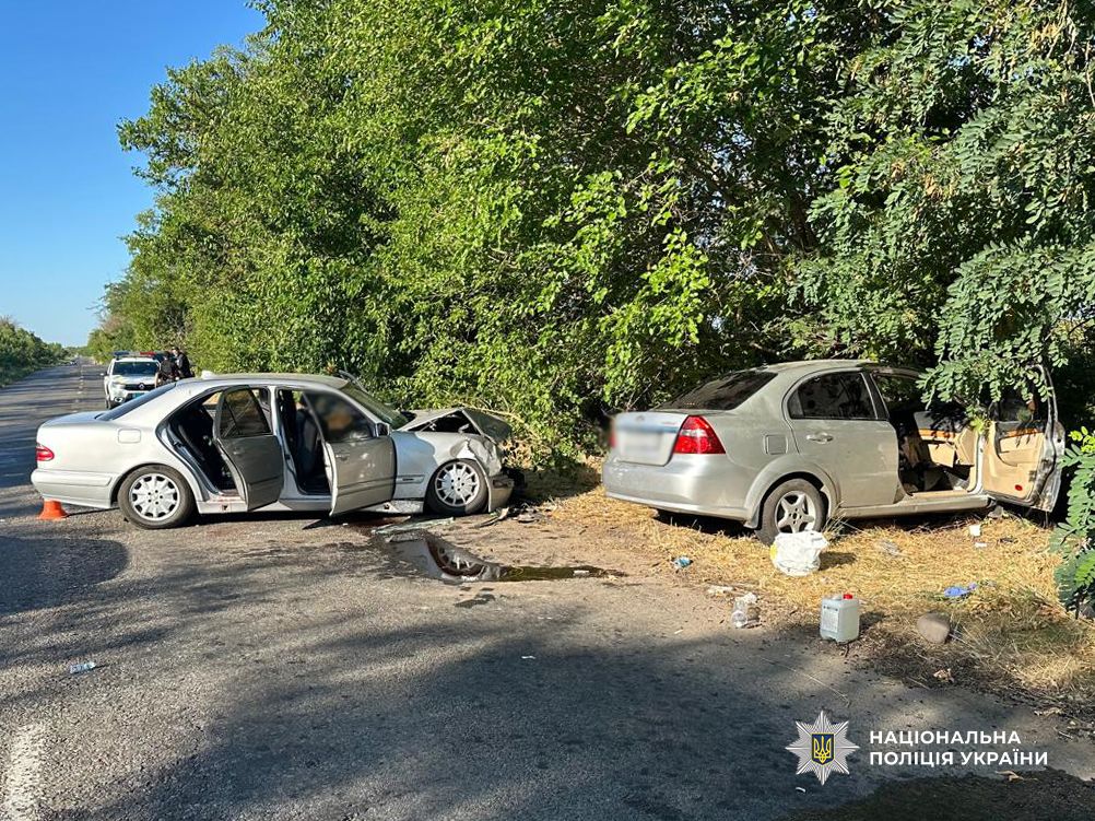 В Одеському районі внаслідок зіткнення двох легковиків травмувалися семеро людей(фото) В Одеському районі внаслідок зіткнення двох легковиків травмувалися семеро людей(фото)