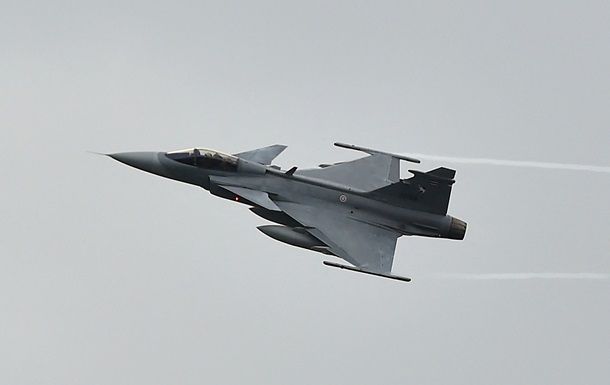 Винищувач Gripen розбився в Угорщині Винищувач Gripen розбився в Угорщині