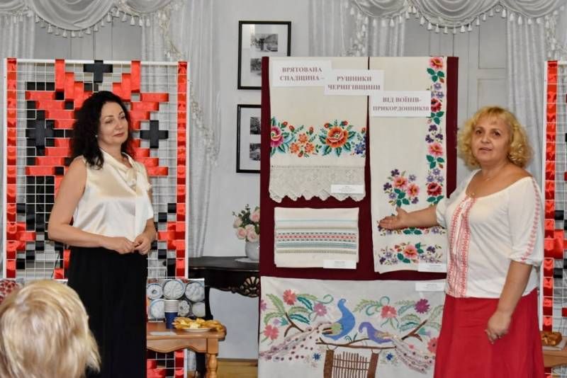 Рушники з Чернігівщини в День Незалежності Рушники з Чернігівщини в День Незалежності
