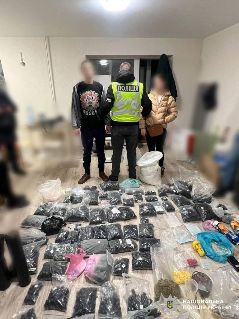 «РУБІКОН»: Нацполіція завершила масштабну спецоперацію з ліквідації наркоінфраструктури в Україні «РУБІКОН»: Нацполіція завершила масштабну спецоперацію з ліквідації наркоінфраструктури в Україні