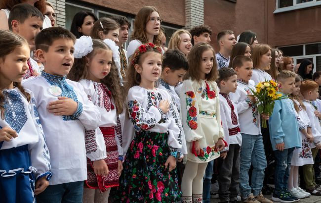 У КМДА відповіли, чи будуть лінійки 1 вересня: хто ухвалює рішення У КМДА відповіли, чи будуть лінійки 1 вересня: хто ухвалює рішення