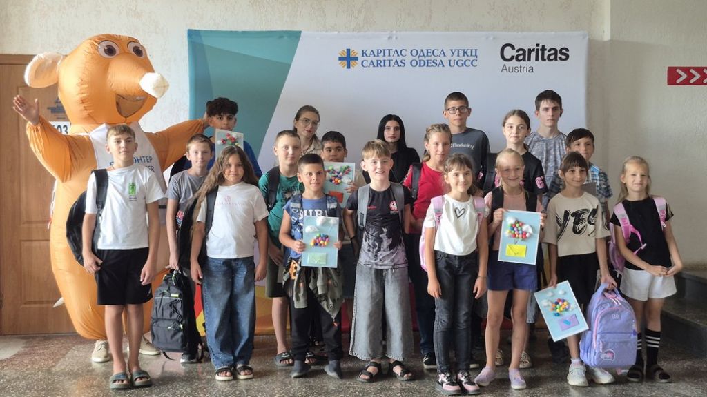 В Ізмаїлі близько 30 дітей отримали шкільні набори В Ізмаїлі близько 30 дітей отримали шкільні набори