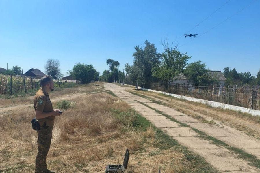 Ізмаїльські гвардійці спільно з представниками Ізмаїльського районного відділу поліції розшукали зниклу 15-річну дівчину(фото) Ізмаїльські гвардійці спільно з представниками Ізмаїльського районного відділу поліції розшукали зниклу 15-річну дівчину(фото)