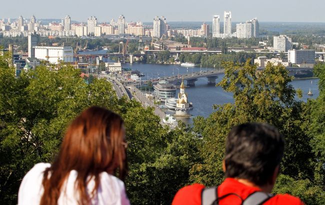 Чотири країни слідом за США закликають своїх громадян не їхати до України Чотири країни слідом за США закликають своїх громадян не їхати до України