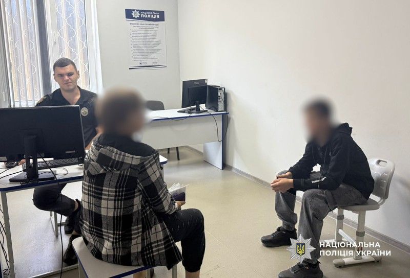 Поліцейські розпочали кримінальне провадження за фактом катування малолітнього жителя Роздільнянського району Поліцейські розпочали кримінальне провадження за фактом катування малолітнього жителя Роздільнянського району