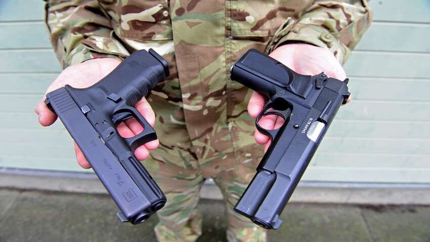 Пістолети з багажника: як Glock продавав зброю американській поліції Пістолети з багажника: як Glock продавав зброю американській поліції