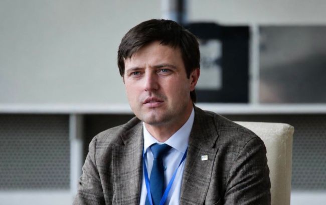 Збитки від знищення складів окупантами пропонують розподіляти, - Мінагрополітики Збитки від знищення складів окупантами пропонують розподіляти, - Мінагрополітики