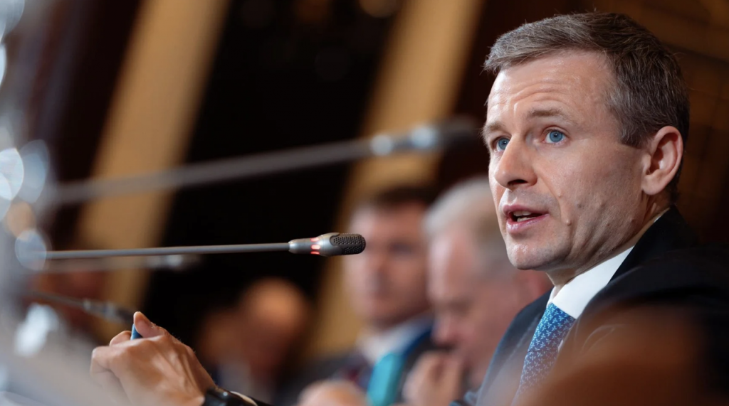 Невійськові виплати можуть затримати. Міністр фінансів заявив про найскладнішу бюджетну ситуацію з 2022 року Невійськові виплати можуть затримати. Міністр фінансів заявив про найскладнішу бюджетну ситуацію з 2022 року