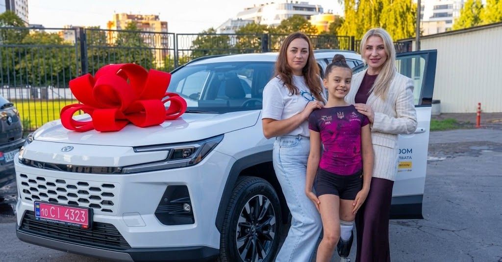 «Тепер мама зможе мене всюди возити»: Саші Паскаль з Одещини подарували авто «Тепер мама зможе мене всюди возити»: Саші Паскаль з Одещини подарували авто
