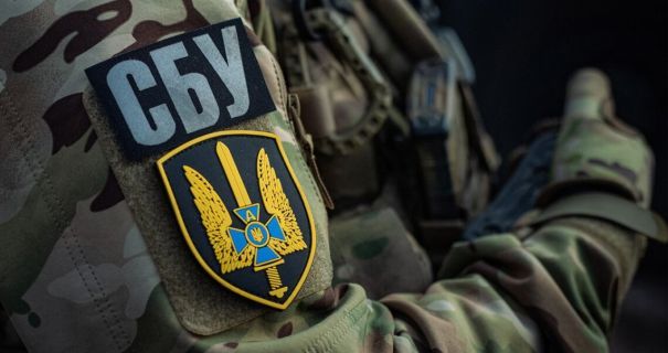 Ховався вдома та передавав координати РФ: у Харкові затримали інформатора(фото) Ховався вдома та передавав координати РФ: у Харкові затримали інформатора(фото)