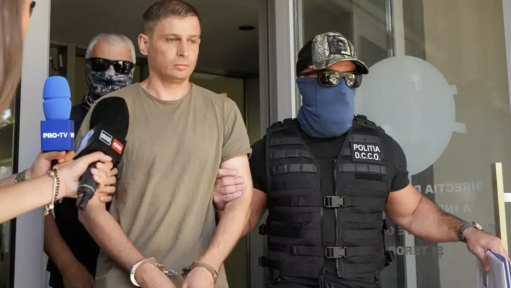 У Румунії затримали росіянина за зйомку військових об’єктів НАТО та українських Ан-124 У Румунії затримали росіянина за зйомку військових об’єктів НАТО та українських Ан-124