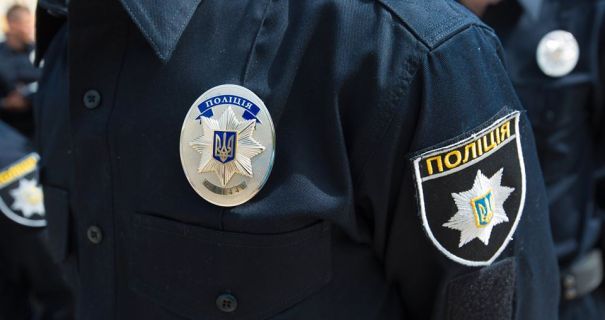 На Буковині "роботодавець" вкрав у жінки всі гроші з картки На Буковині "роботодавець" вкрав у жінки всі гроші з картки