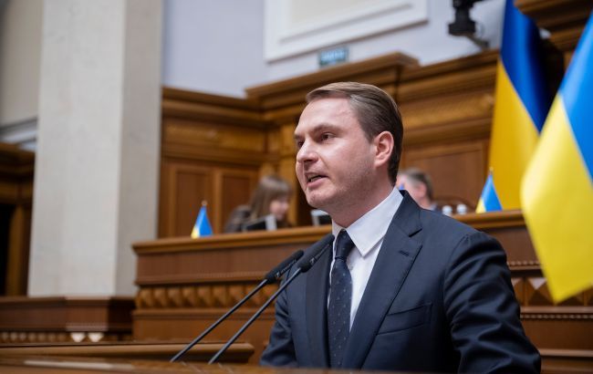 Рада відправила генпрокурора Кравченка у відставку Рада відправила генпрокурора Кравченка у відставку