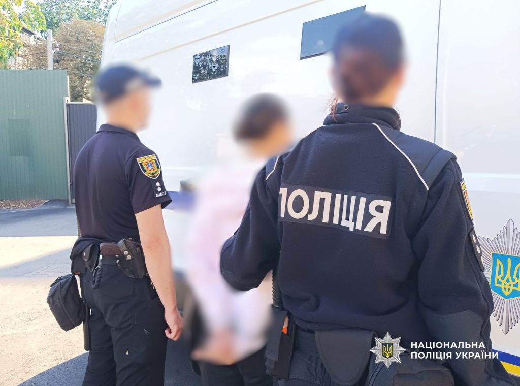 Заздалегідь спланувала зустріч та змінювала зовнішність: деталі вбивства жінки в Одесі(відео) Заздалегідь спланувала зустріч та змінювала зовнішність: деталі вбивства жінки в Одесі(відео)