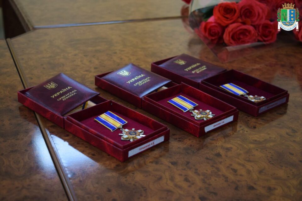 Родинам трьох полеглих Героїв з Ізмаїльського району вручили їхні посмертні ордени Родинам трьох полеглих Героїв з Ізмаїльського району вручили їхні посмертні ордени