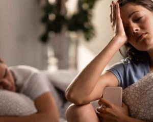 Чому подружжя починає спати окремо і коли це справді необхідно Чому подружжя починає спати окремо і коли це справді необхідно