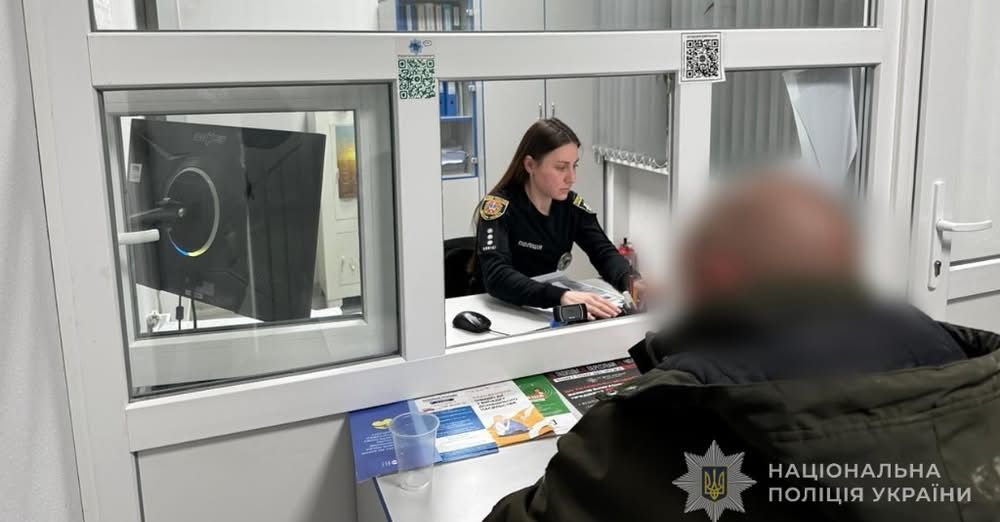 Жителю Ізмаїльського району, який у п’яному стані чіплявся до неповнолітніх хлопців і стріляв у їхній бік, оголошено вирок Жителю Ізмаїльського району, який у п’яному стані чіплявся до неповнолітніх хлопців і стріляв у їхній бік, оголошено вирок