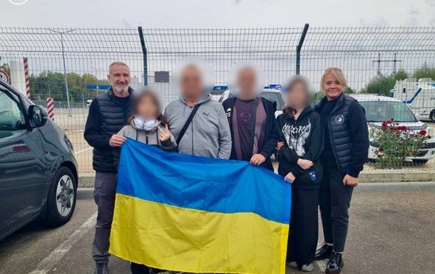 З окупації вдалося повернути 21 українця З окупації вдалося повернути 21 українця