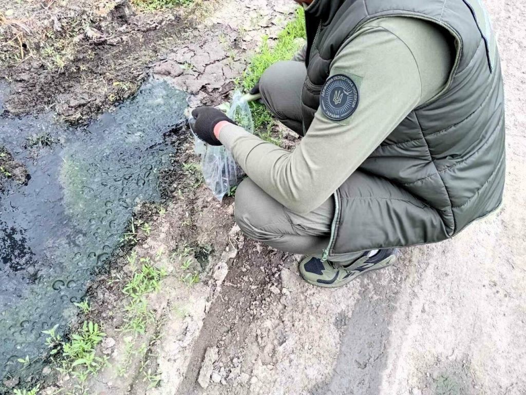 В Одеській області виявили забруднення земель: один із показників перевищив норму у 35 разів В Одеській області виявили забруднення земель: один із показників перевищив норму у 35 разів