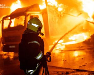 Зеленський заявив про понад 2200 російських дронів і 38 ракет за тиждень(відео) Зеленський заявив про понад 2200 російських дронів і 38 ракет за тиждень(відео)