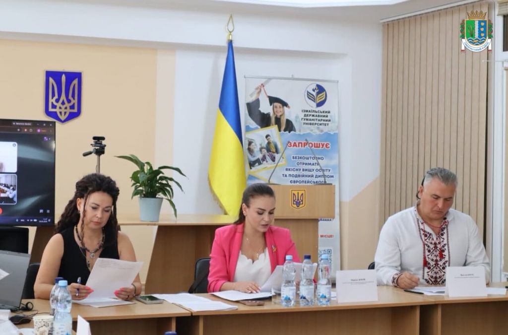 Українська ідентичність – спільна відповідальність і щоденна робота Українська ідентичність – спільна відповідальність і щоденна робота
