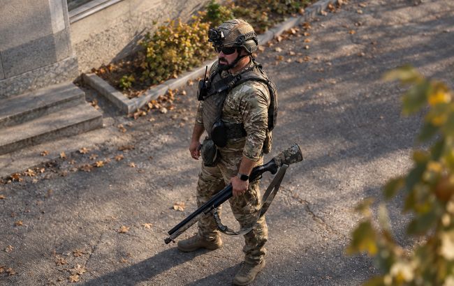 Військові у жовтні отримають виплати вчасно: уряд виділив понад 50 мільярдів гривень Військові у жовтні отримають виплати вчасно: уряд виділив понад 50 мільярдів гривень