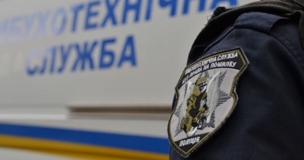 У Рівному чоловік у стані сп’яніння "замінував" поліцейську станцію У Рівному чоловік у стані сп’яніння "замінував" поліцейську станцію