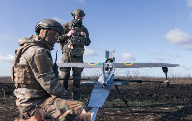 ЗСУ уразили один із найбільших нафтопереробних комплексів Росії ЗСУ уразили один із найбільших нафтопереробних комплексів Росії