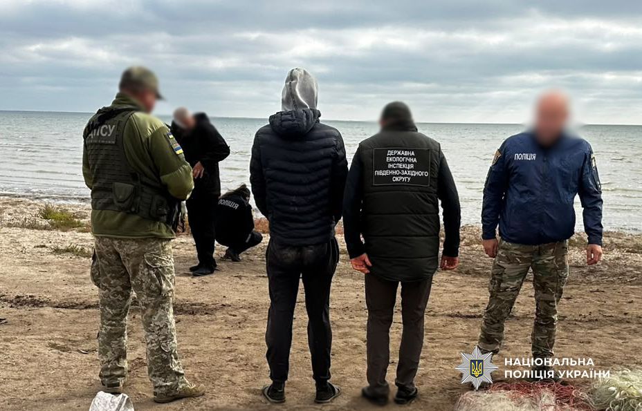 Поліцейські Одещини викрили браконьєрство на території Національного природного парку «Тузлівські лимани» Поліцейські Одещини викрили браконьєрство на території Національного природного парку «Тузлівські лимани»