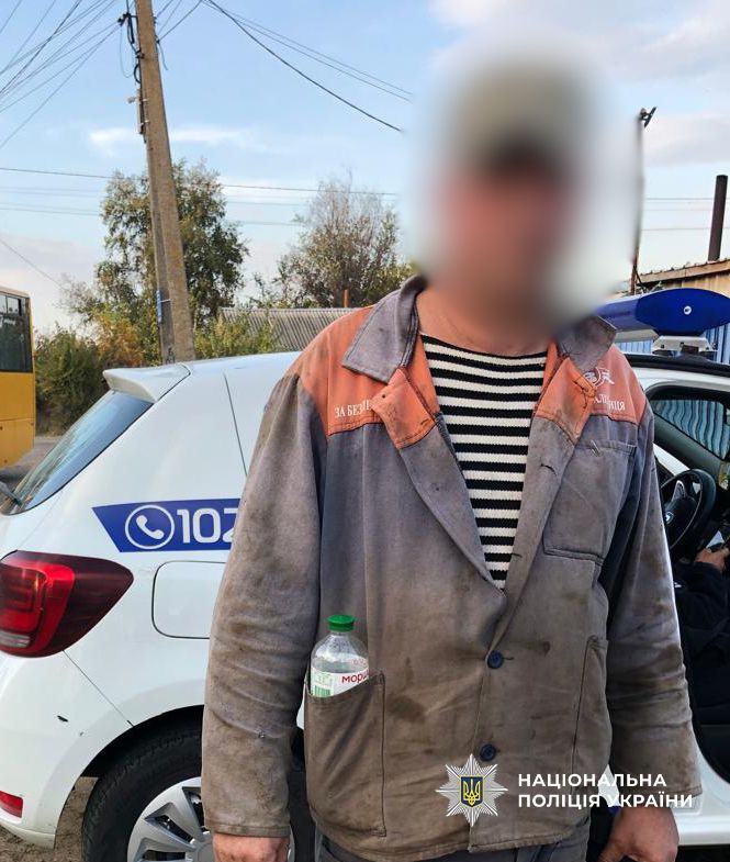 Поліцейські перевіряють інформацію про жорстоке поводження з тваринами жителем Одеського району Поліцейські перевіряють інформацію про жорстоке поводження з тваринами жителем Одеського району