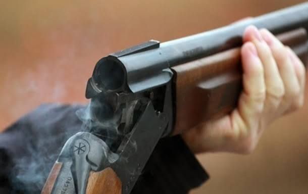 На Миколаївщині батько застрелив сина з рушниці На Миколаївщині батько застрелив сина з рушниці