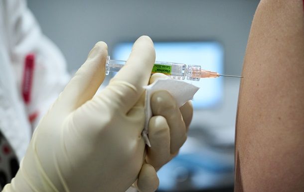 Вакцини проти грипу досі немає: чому затримують поставки в Україну Вакцини проти грипу досі немає: чому затримують поставки в Україну