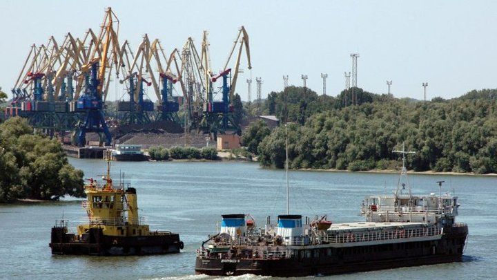 Аграрії та переробники сперечаються щодо пріоритету експорту врожаю через залізницю та Дунай Аграрії та переробники сперечаються щодо пріоритету експорту врожаю через залізницю та Дунай