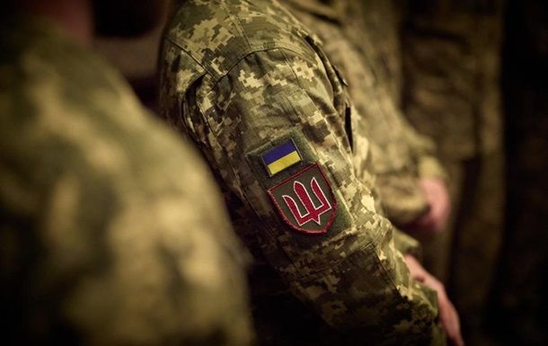 На Харківщині розстріляли п’ятьох військових На Харківщині розстріляли п’ятьох військових