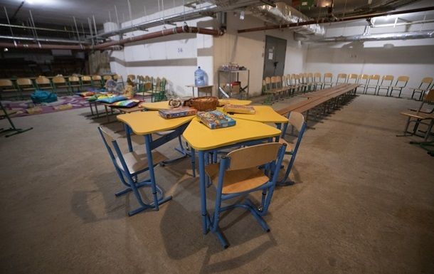 В Міносвіти назвали, скільки шкіл можуть продовжувати навчання під час тривог В Міносвіти назвали, скільки шкіл можуть продовжувати навчання під час тривог