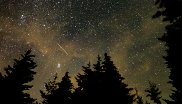 Українці зможуть побачити пік метеорного потоку Оріоніди Українці зможуть побачити пік метеорного потоку Оріоніди
