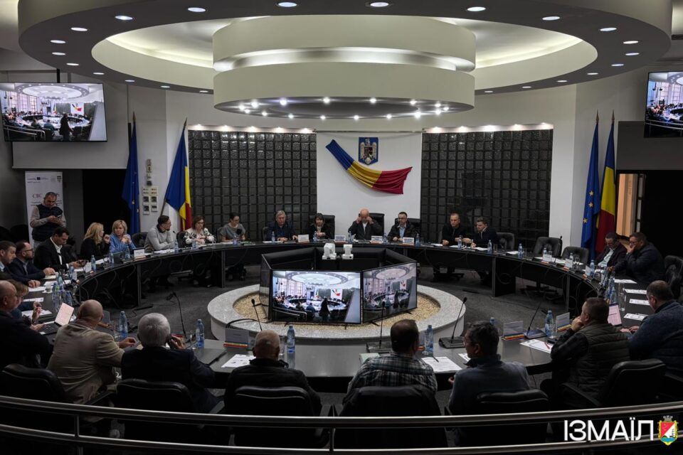 У Тулчі представники Ізмаїла взяли участь в обговоренні розвитку інтегрованої транспортної системи в межах українсько-румунського проєкту У Тулчі представники Ізмаїла взяли участь в обговоренні розвитку інтегрованої транспортної системи в межах українсько-румунського проєкту