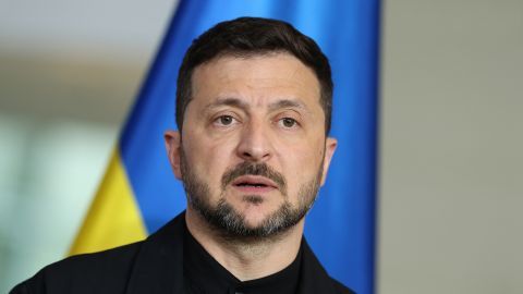 Зеленський закликав сенаторів США вплинути на Трампа для відновлення допомоги Україні, — Axios Зеленський закликав сенаторів США вплинути на Трампа для відновлення допомоги Україні, — Axios