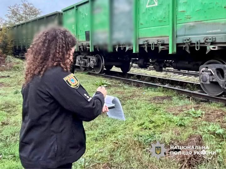 В Одесі вантажний потяг збив чоловіка: потерпілому ампутувало руку В Одесі вантажний потяг збив чоловіка: потерпілому ампутувало руку