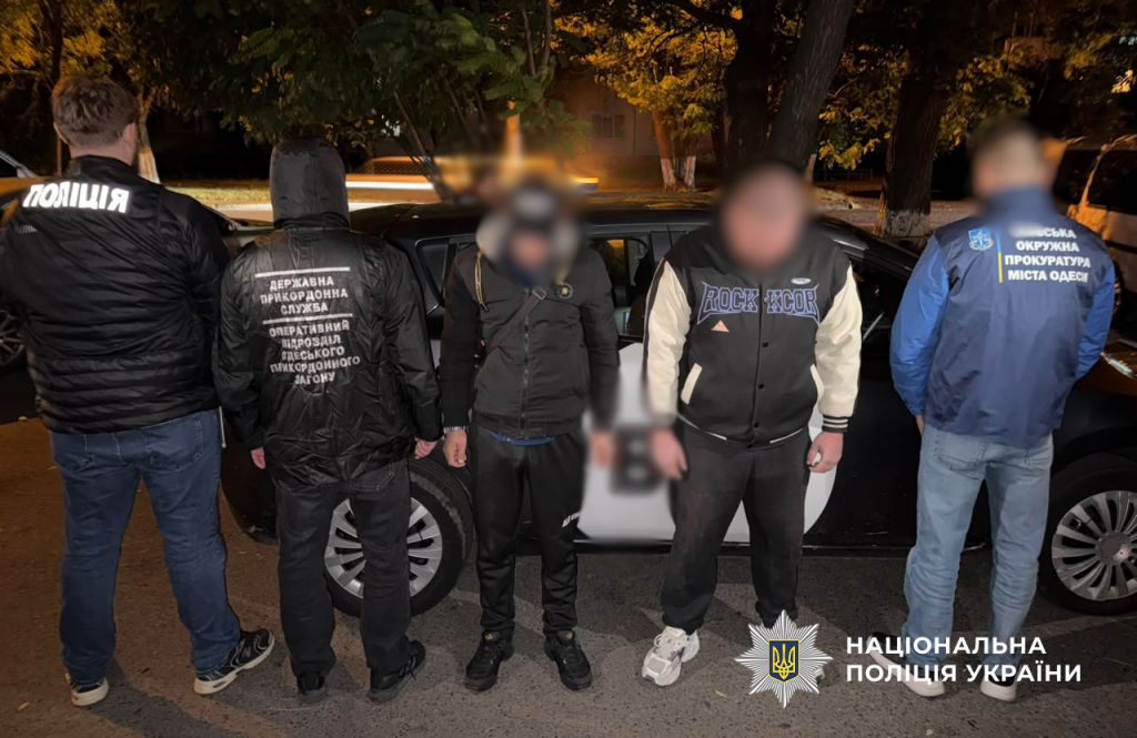 3,5 тис. доларів за працевлаштування у військову частину з гарантією виїзду за кордон: одеські поліцейські викрили оборудки жителя Кропивницького 3,5 тис. доларів за працевлаштування у військову частину з гарантією виїзду за кордон: одеські поліцейські викрили оборудки жителя Кропивницького